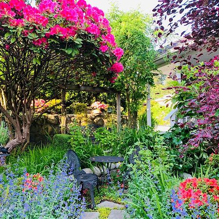 Crystal'S View Bed & Breakfast Βόρειο Βανκούβερ Εξωτερικό φωτογραφία