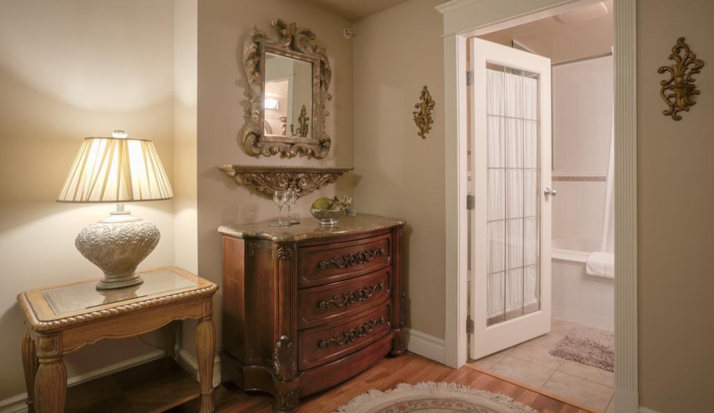 Crystal'S View Bed & Breakfast Βόρειο Βανκούβερ Δωμάτιο φωτογραφία