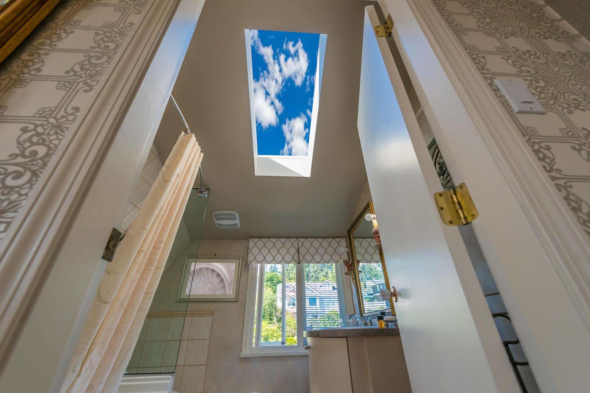 Crystal'S View Bed & Breakfast Βόρειο Βανκούβερ Εξωτερικό φωτογραφία